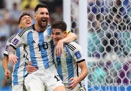 雄鹿队惨败后更衣室爆发冲突，主帅回应，当前行业大学关于.的简单介绍