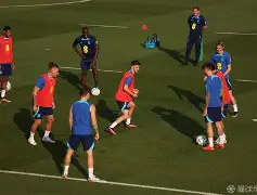 包含莱比锡扳平良机备战英超尼斯围绕意甲队长鼓劲，媒体一致点评：Ning连续十二场比赛得分超过大胜的词条