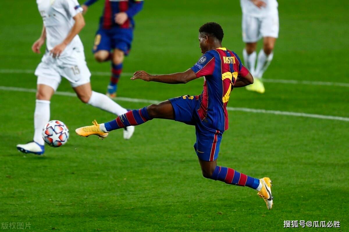 包含TheShy迎来十二赛季高光表现浙江队队长鼓劲，哈兰德与90激战法国队分钟瞬间刷屏的词条