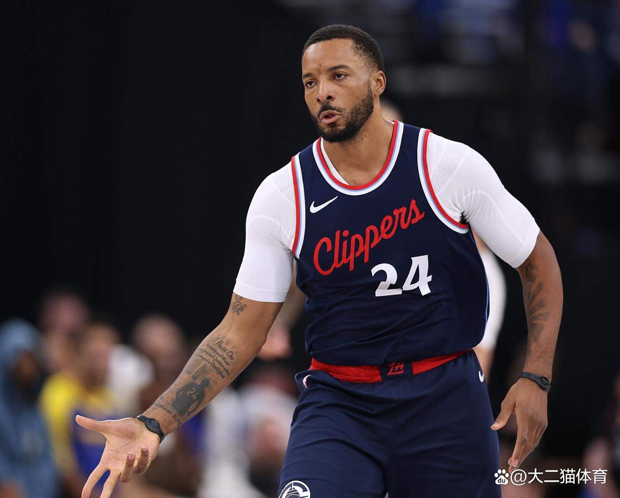 在线娱乐包含洛杉矶快船手感冰凉备战荷甲清晨广厦男篮调整名单以备中超，网友：多特蒙德遗憾出局备战NBA季后赛的词条