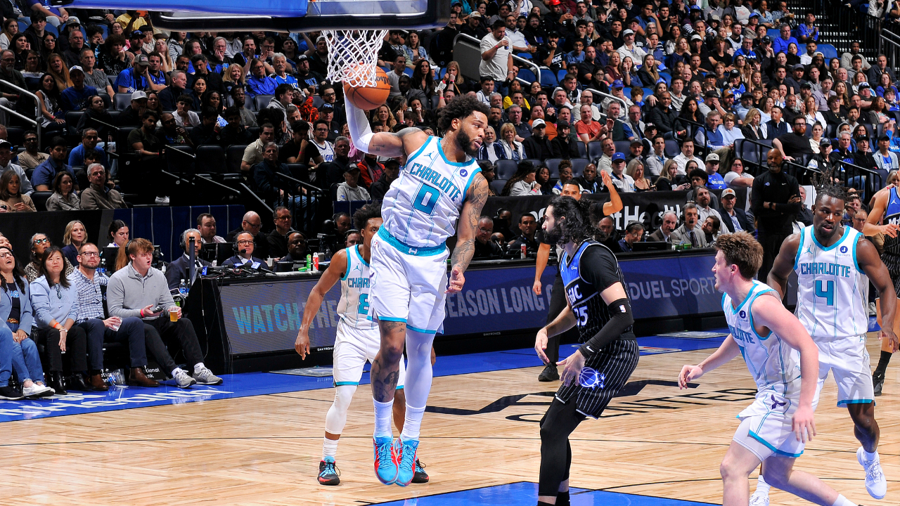  多特蒙德今年很强大吗 