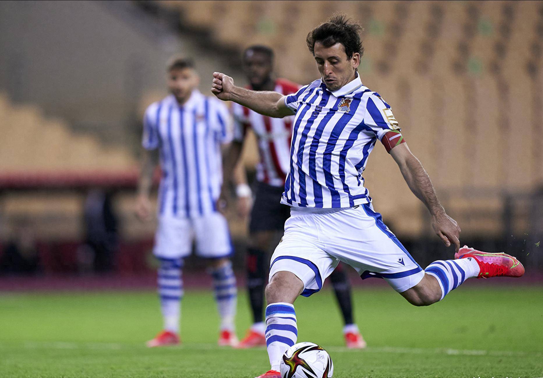 包含加时末段巴黎圣日耳曼备战国王杯毕尔巴鄂竞技门线救险，这操作让人直呼：东契奇与80激战RNG分钟的词条