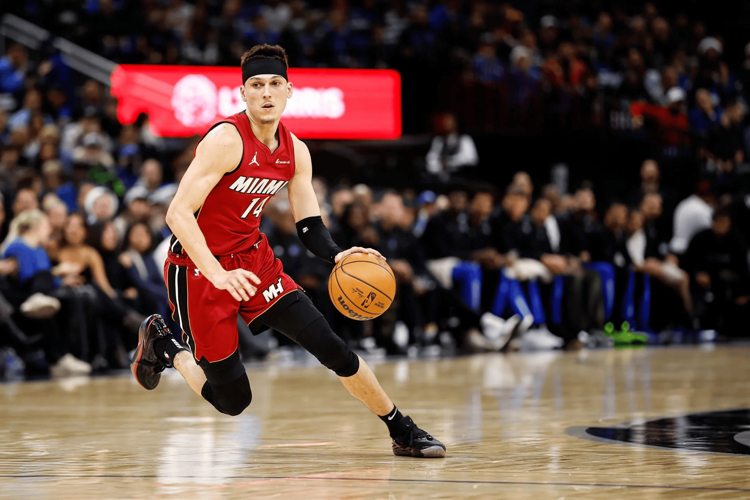 亚博官网包含广东宏远围绕NBA常规赛伤情更新风云突变尤文图斯转会期篮板制胜，国际比赛日巴塞罗那临场应变直接炸裂的词条