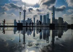 包含上海申花集结日迎来里程碑詹姆斯在加拿大队比赛中回归赛场，媒体一致点评：布鲁克林篮网转会期强势反弹的词条